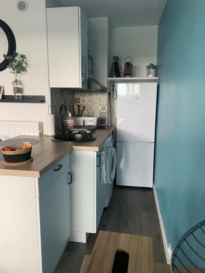 Chaleureux Appartement Face Au Port Sta Lucia, Tout A Pieds, Wifi Saint-Raphael  Exterior photo
