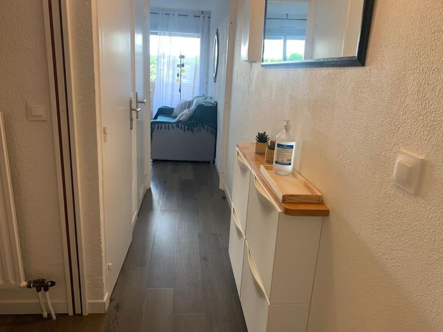 Chaleureux Appartement Face Au Port Sta Lucia, Tout A Pieds, Wifi Saint-Raphael  Exterior photo